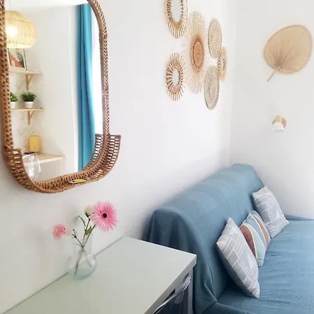 Studio A 50m De La Mer Et Au Pied Du Tramway, Calme, Cosy Et Lumineux * Nice