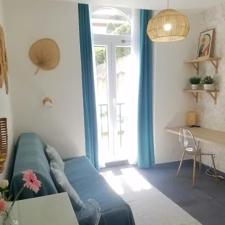 Apartment Studio A 50m De La Mer Et Au Pied Du Tramway, Calme, Cosy Et Lumineux Nice