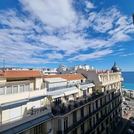 Central Modern With Panoramic View 2min From The Beach Apartment *