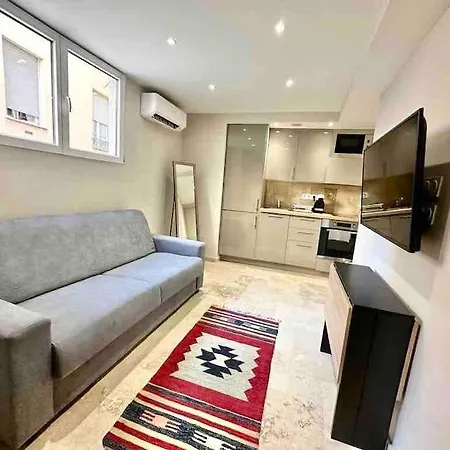 Cosy: 2 Min Train, 10 Min Plage, Clim Apartment *