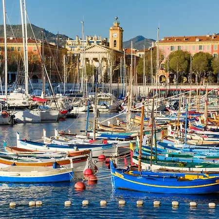 Magnifique Sur Le Port Apartment Nice