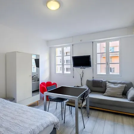Apartment Magnifique Sur Le Port Nice