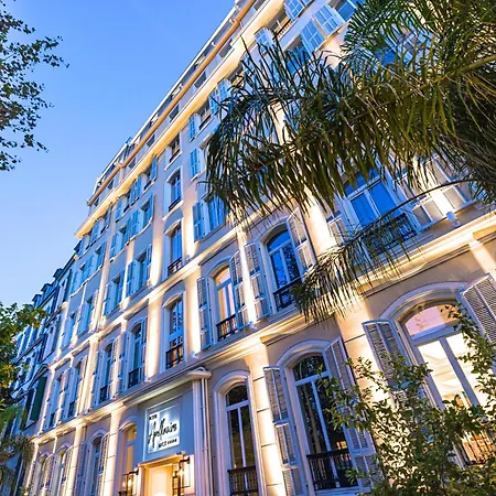 Hotel Apollinaire 4*