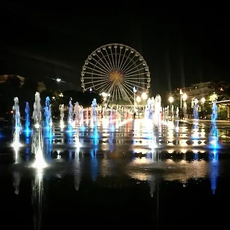 Studio Avec Terrasse En Plein Centre De Nice