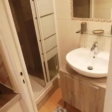 Entierement Studio Dans Le Centre Apartment *