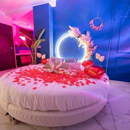 Loft Type Loveroom Avec Balneo Apartment *