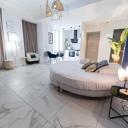 Apartment Loft Type Loveroom Avec Balneo