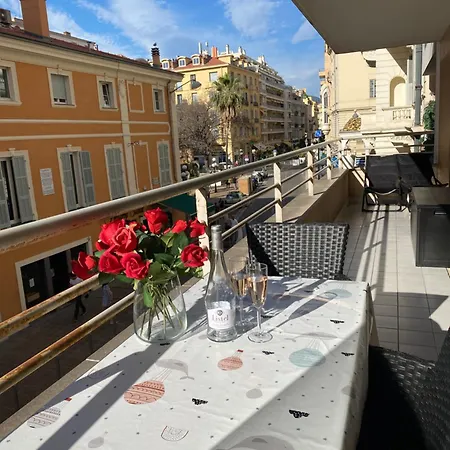 Apartment Grand Palais De La Mediterranee Beach Access