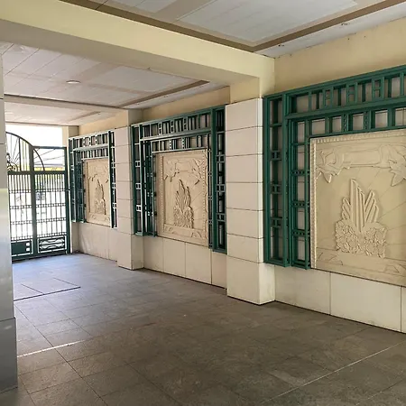 Grand Palais De La Mediterranee Beach Access Apartment