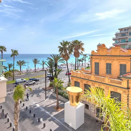 Promenade Des Anglais/ Vue Mer Au Calme