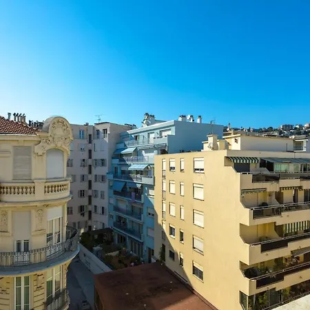 Lovely, Quiet 1 Bedroom With A Balcony * Nice