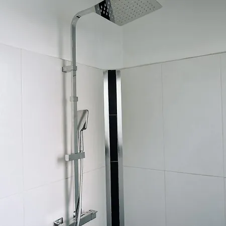 Pres De L'aeroport Apartment