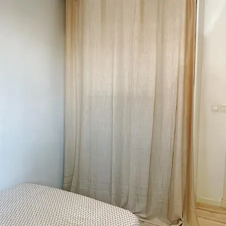 Pres De L'aeroport Apartment Nice