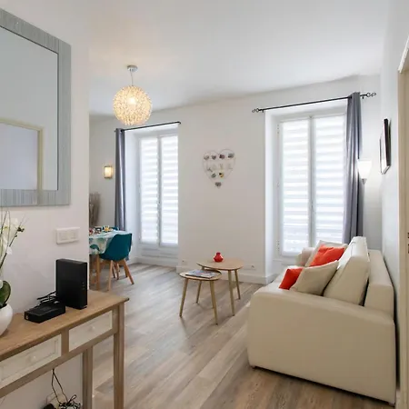 Apartment #28 Staywiz Us -1 Bdr Flat Ac Balcony Hper 10mins To & Old Town Nice