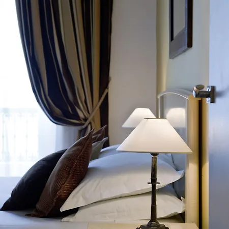 Hotel Apollinaire Nice