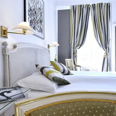 Hotel Apollinaire Nice