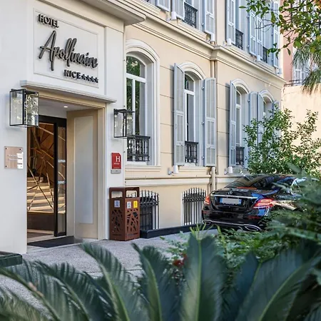 Apollinaire Hotel