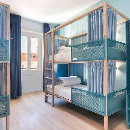 Hostel Ozz Nice