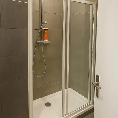Promenade Des , Face A La , Proche Aeroport Apartment Nice