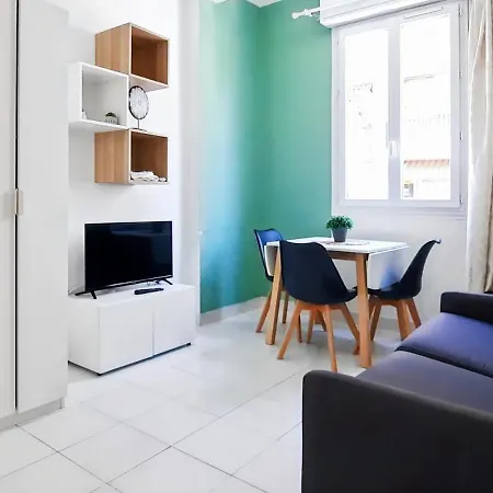 3 Pieces Hypercentre Apartment Nice