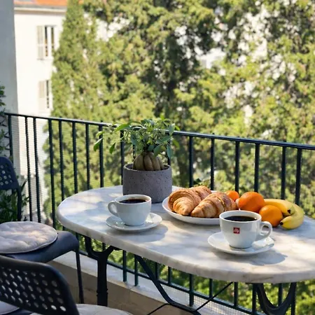 Apartment T2 Carre Or Rue Pietonne *