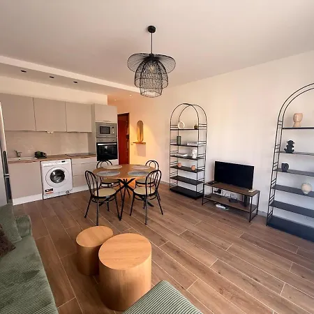 Apartment Liberation Proche Centre, Tram Direct Centre & Mer, Marche A Pied