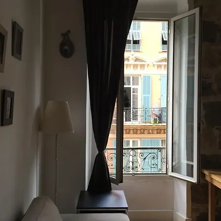 Ruby's At Lepante 14 Apartment