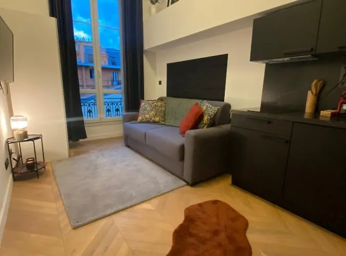 105 B - Tres Beau Studio Avec Mezzanine Refait A Neuf Hyper Centre/Ac