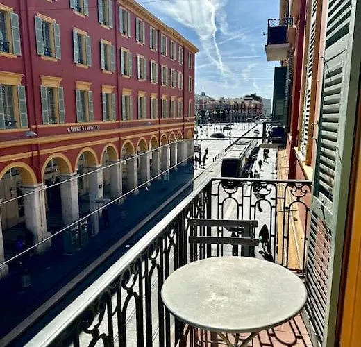 Coeur De Nice, Place Massena