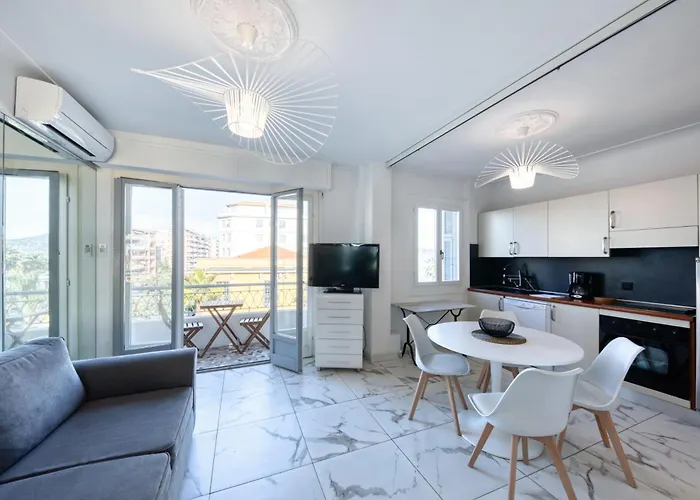 Family Apartment Sea View
