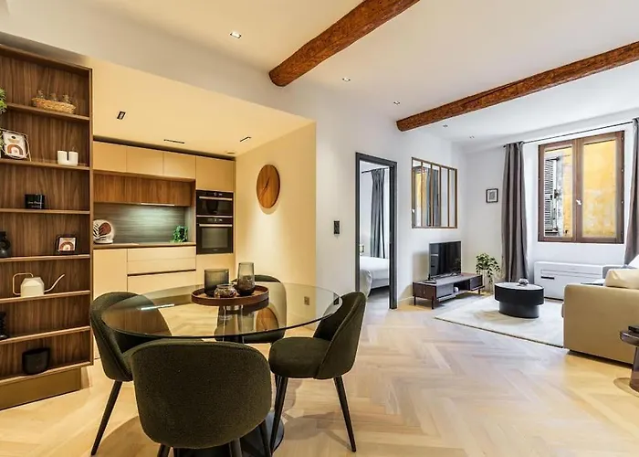 Charme Et Modernite Au Coeur Du Vieux Nice