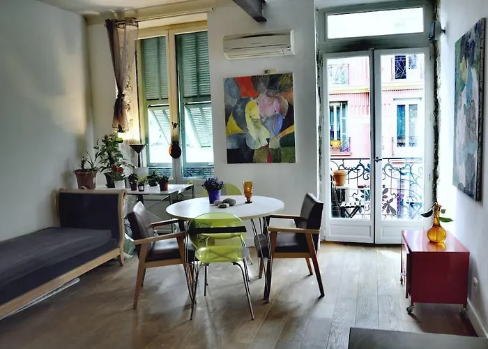 Nice - Stylish Apartment Downtown