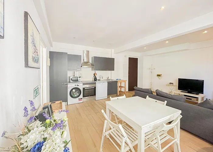 Gambetta - Wifi, 2Pers, Hyper Center