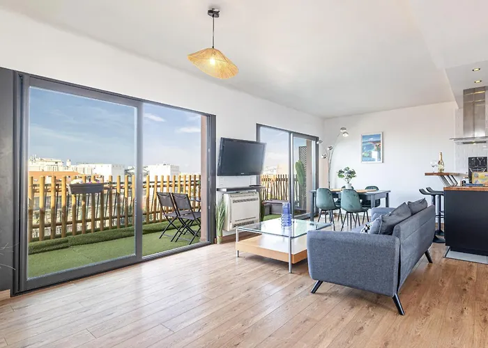 Open Sky Terrace Lage 1 Bdr & Parking