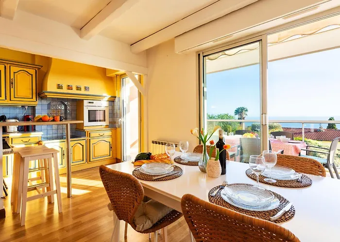 Le Jardin Bleu Ap4388 By Riviera Holiday Homes