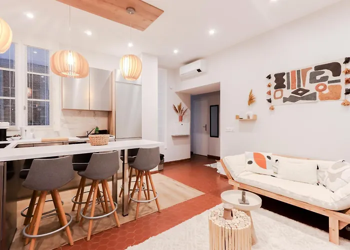 Suite Nomade - Vieux Nice - 2 Chambres - Wifi - Ac - 5 Min Des Plages - 30 Min De Cannes Et Monaco