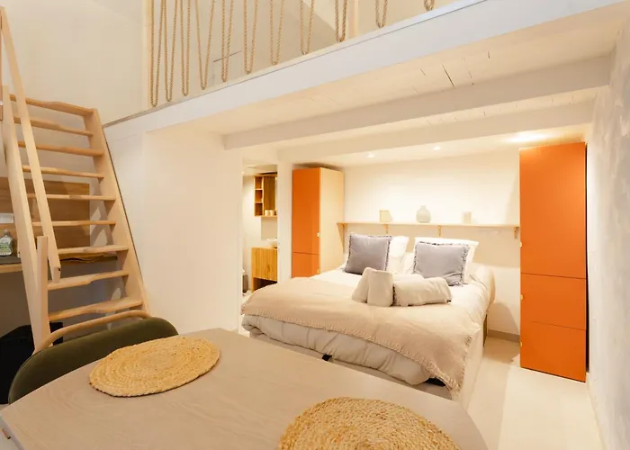 New- Cozy Apartment -4 Guests - Air Conditioning