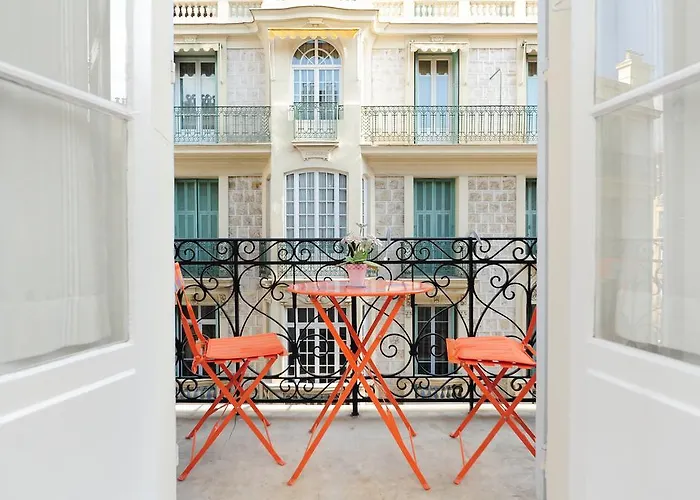 La Romantica Dante Five Stars Holiday House