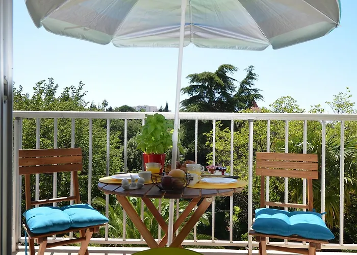 Grand Studio 35M² 4 Personnes Avec Balcon Quartier Valrose Nice