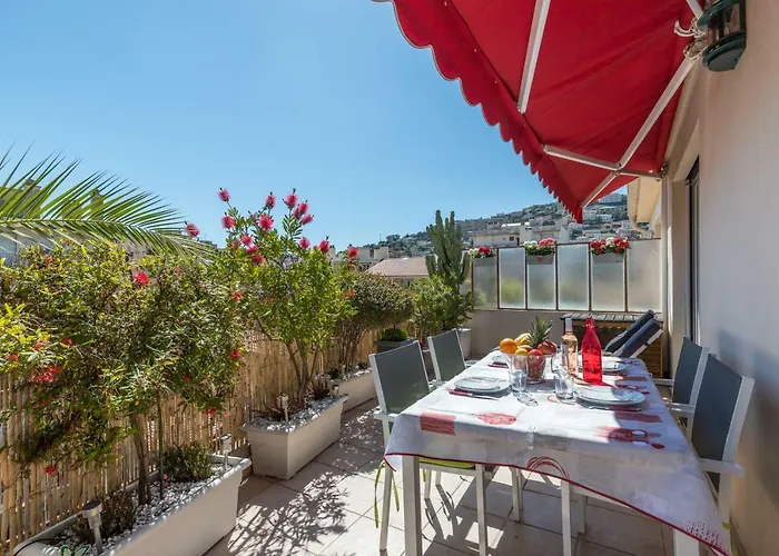 Le Mantega - F2 Moderne,Centre Ville, 2 Grandes Terrasses,Climatisation, Ascenseur
