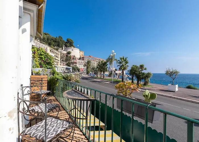 6 Bedrooms Seaview House, Old Town