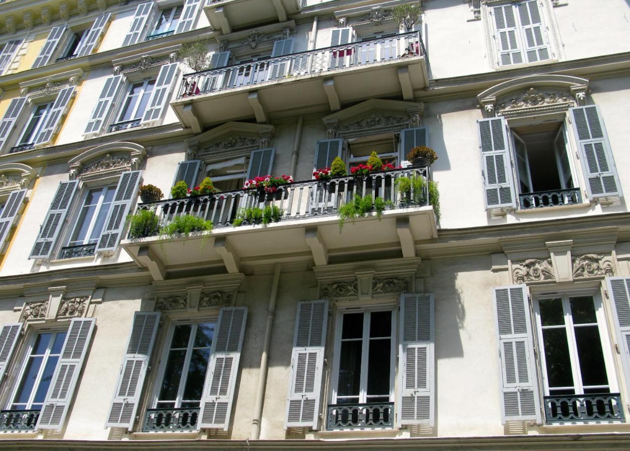 Apartment Place Wilson