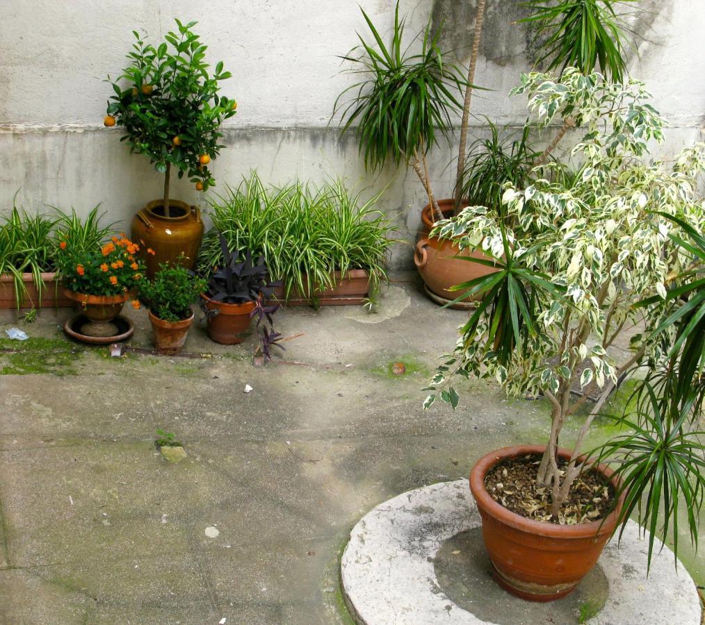 Place Wilson Apartment *