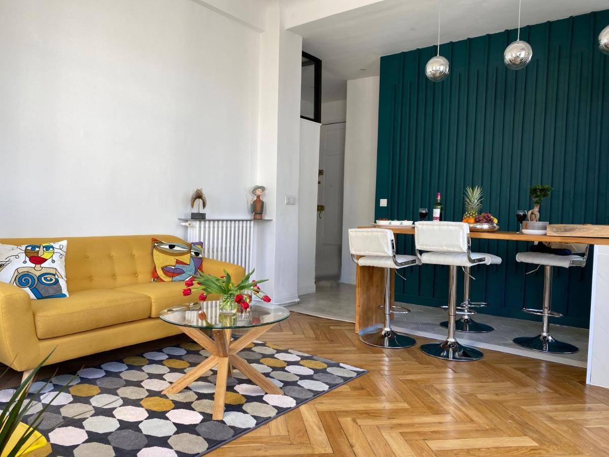 2 Bedroom - Hyper Center - Kitchen - Tramway - Balcony - Air Conditioner - Wifi * Nice