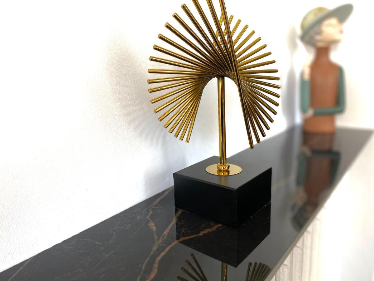 2 Bedroom - Hyper Center - Kitchen - Tramway - Balcony - Air Conditioner - Wifi *