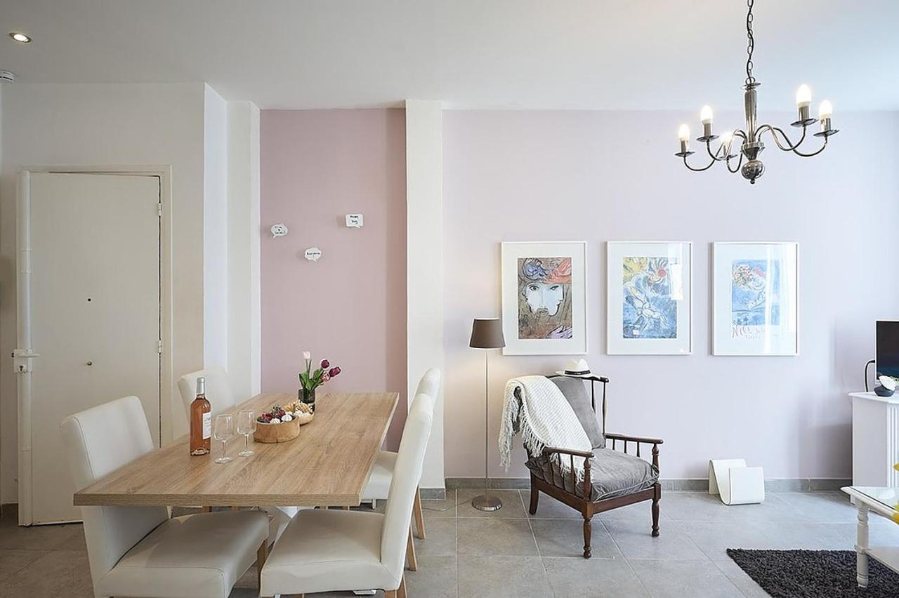 Apartment Sunlight - 