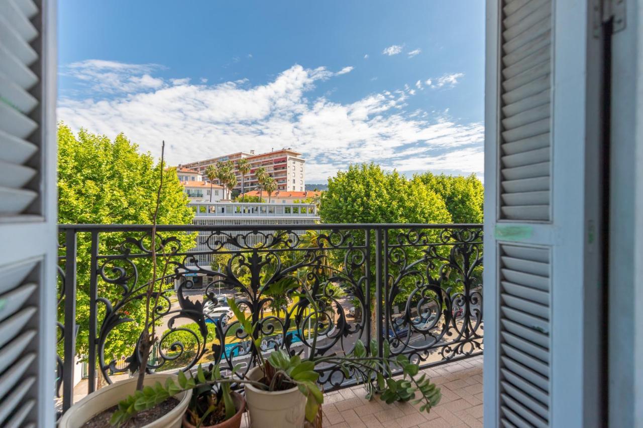 Apartment Large 2 Bdrs Downtown - 6 Pax & Ac *