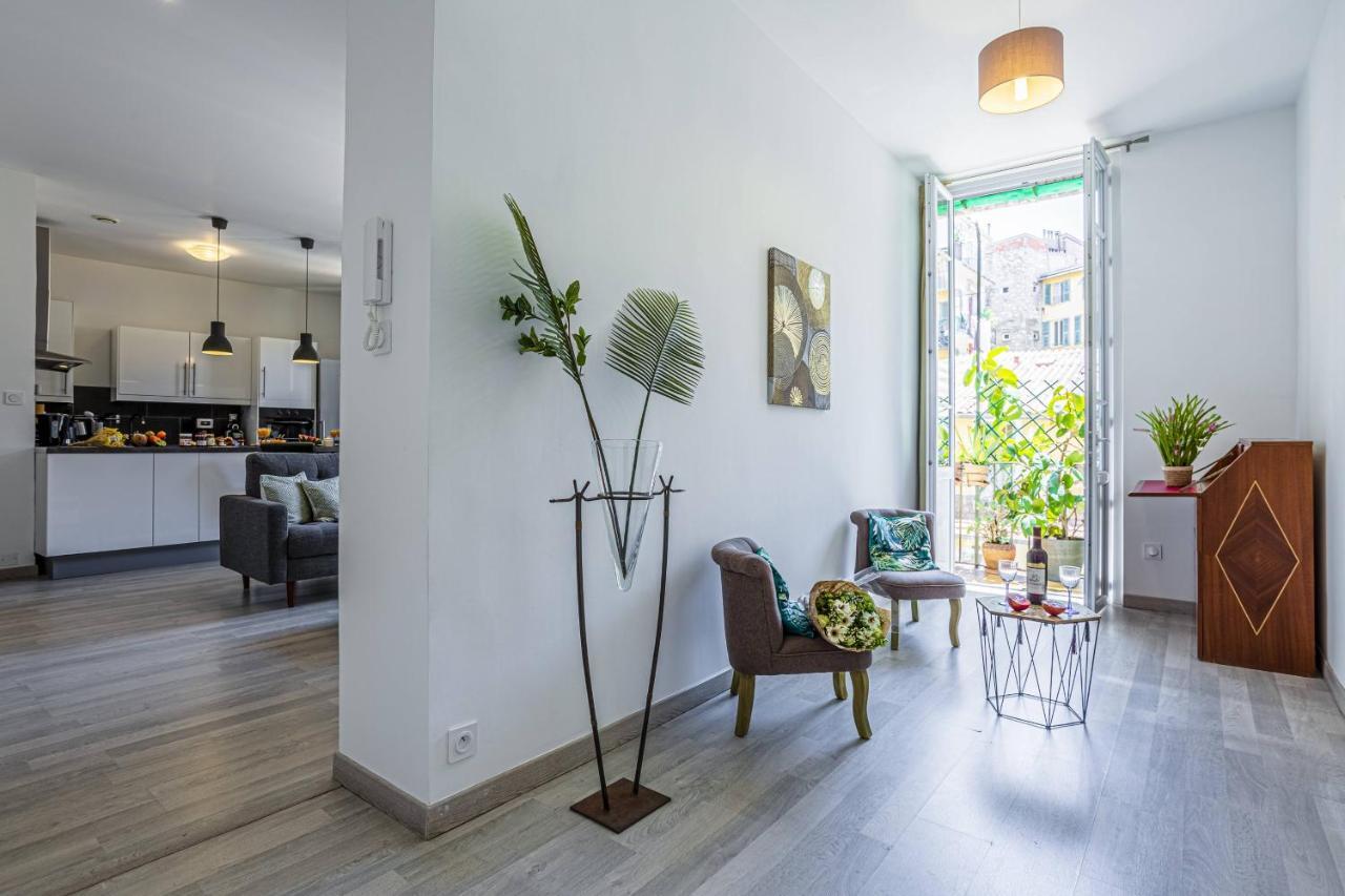 Apartment Guisol - Typical Nice 3 Bedroom Ac Near Port