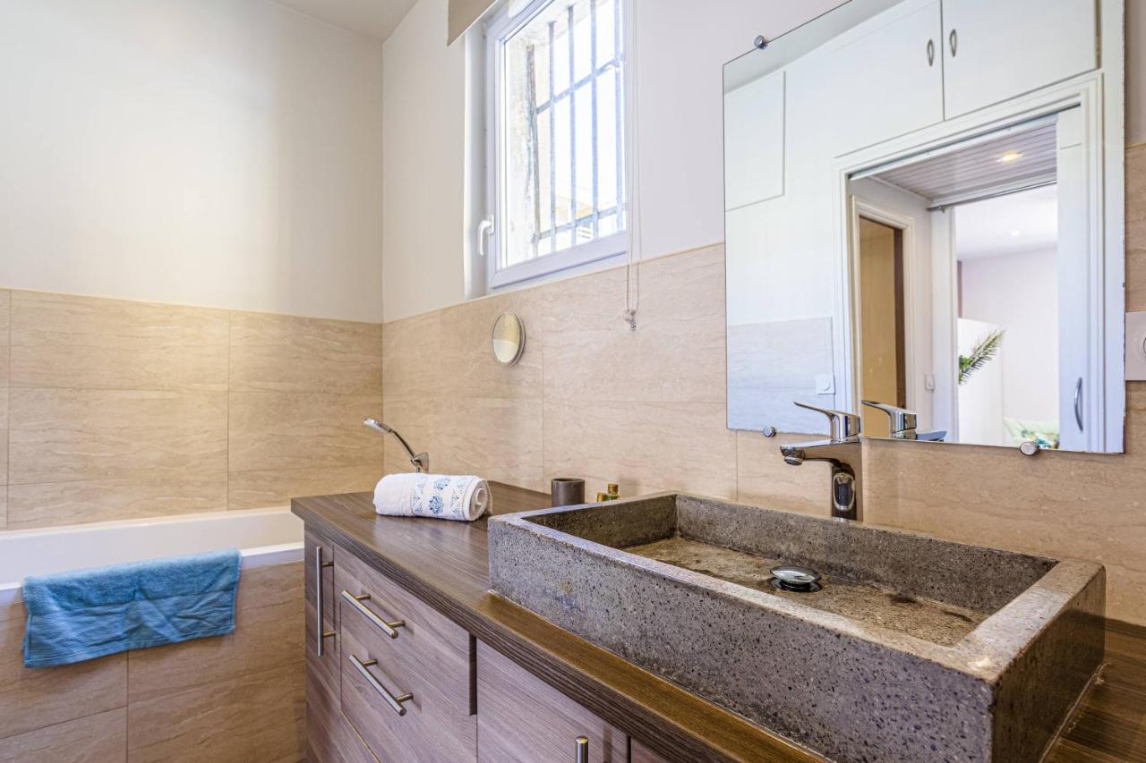 Guisol - Typical Nice 3 Bedroom Ac Near Port Apartment