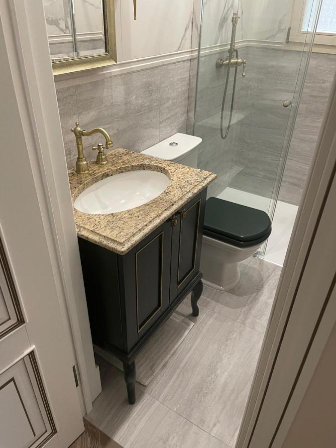 Apartment Luxury In - Negresco - *